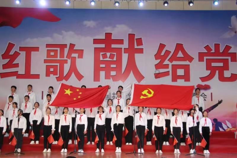 重庆亿万富豪郭家富,曾花6000万为员工买房,破产后却“众筹治病“
